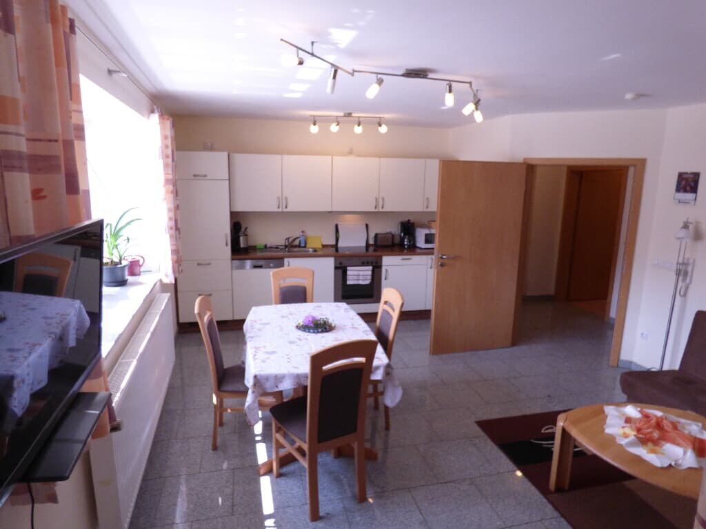 Gillingerhof (Chamerau), Ferienwohnung Hofblick (55qm) behindertengerecht mit Terrasse für 2 Personen