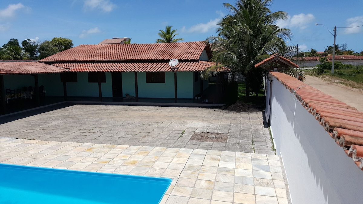 OTIMA CASA DE PRAIA COM PISCINA EM NOVA VIÇOSA/BA