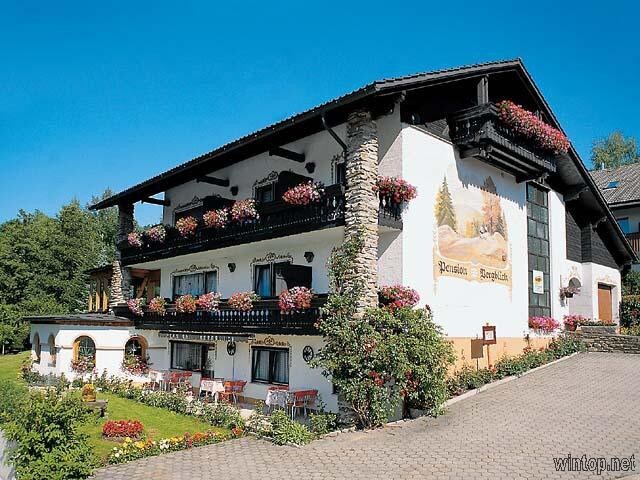 Pension Bergblick (Bayerisch Eisenstein), Einzelzimmer mit Balkon mit wunderschöner Aussicht