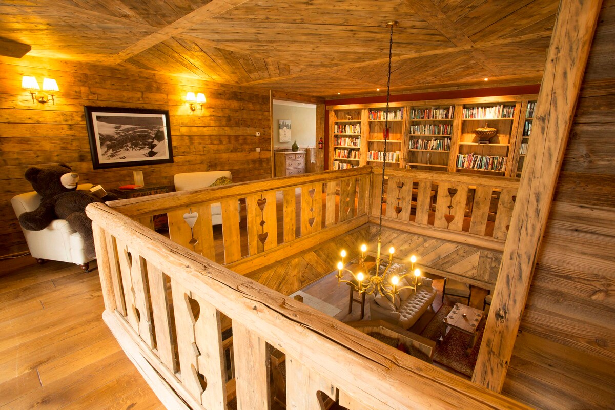 Black Diamond Family Room with Hand Built Bunk Bed