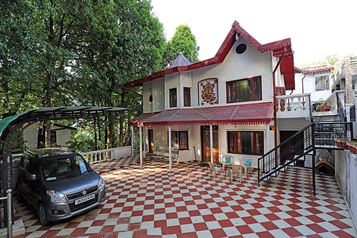 Dalhousie Luxury Villa- Nainital's Finest