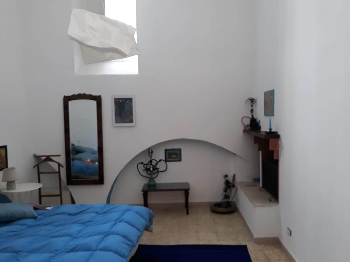 House with rooftop in the heart of Bitonto