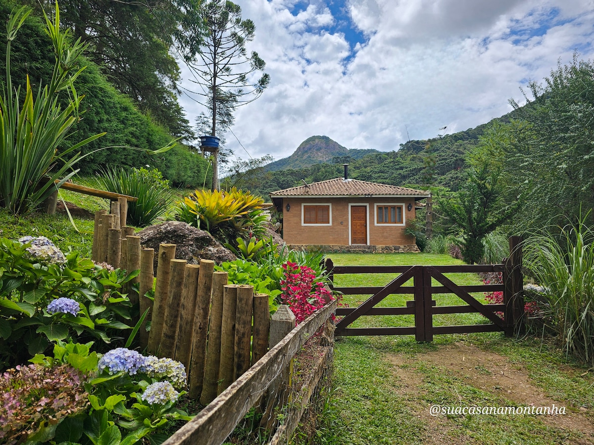 Cas’Araucária vista para montanha/rota turística