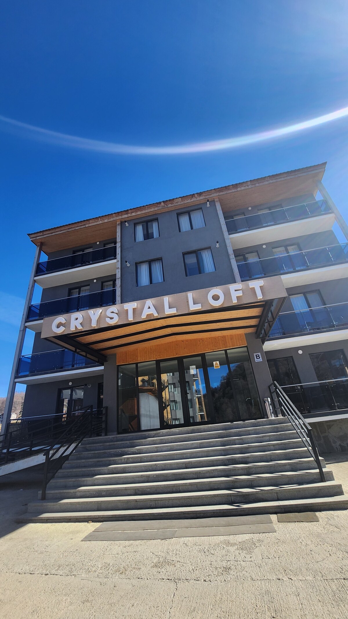 Crystal-loft