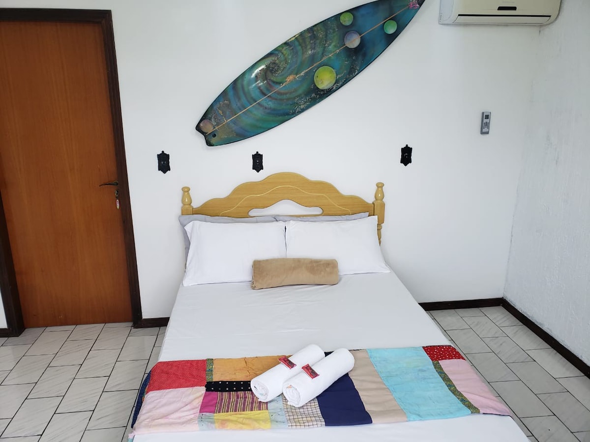 Quarto Surf Casal Apenas 1km do Beto Carrero Penha