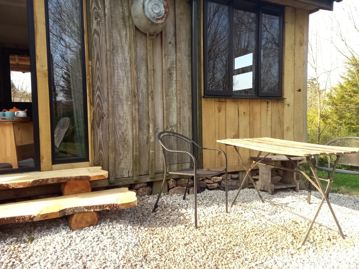 Coombe Top Cabin, sleeps 2, Dartmoor, Devon.