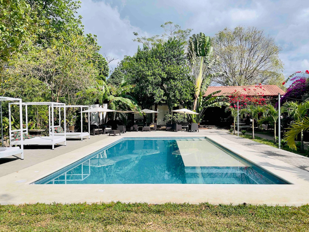 Villa Veraneras un Resort urbano con alma de playa