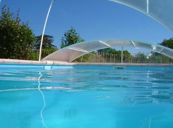 Cottage avec piscine privée et jardin clos