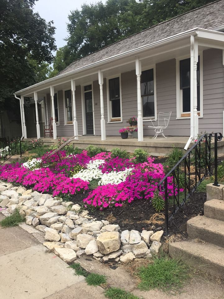 The Strawtown Cottage -位于佩拉市中心