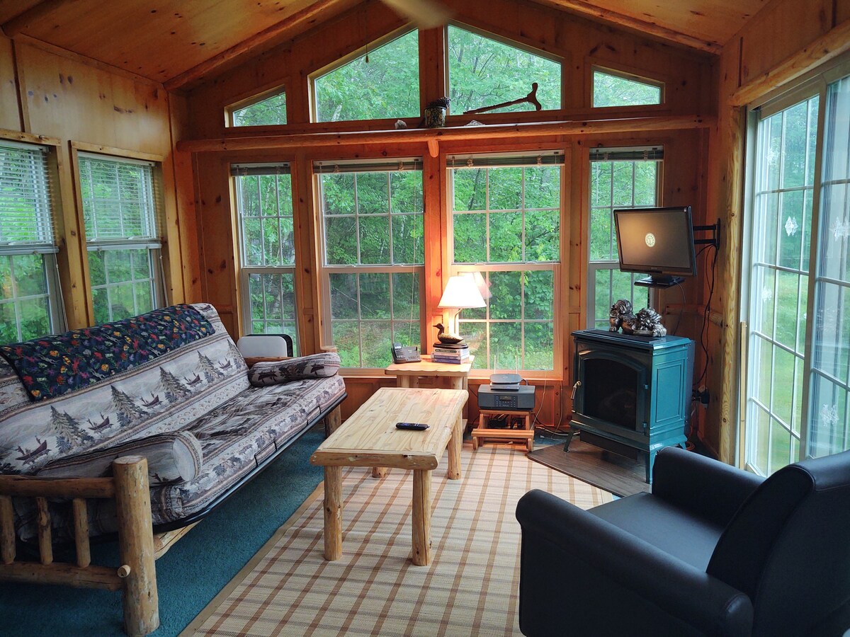 Cabin Next To Snowmobile/Hiking Trails Ski Nearby