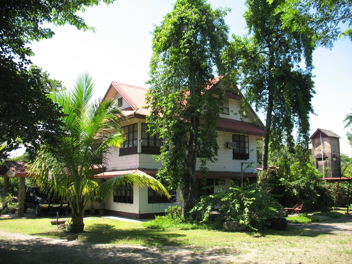 Oming 's Ancestral Sugarcane Plantation Home