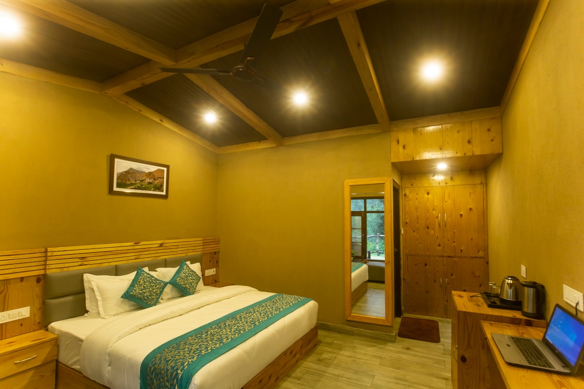 Backwoods Retreat Shimla | Plush Rustic Cottages