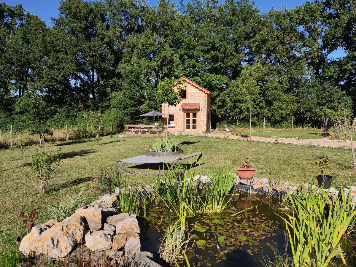 "Au chant des oiseaux"
Chalet privé avec piscine