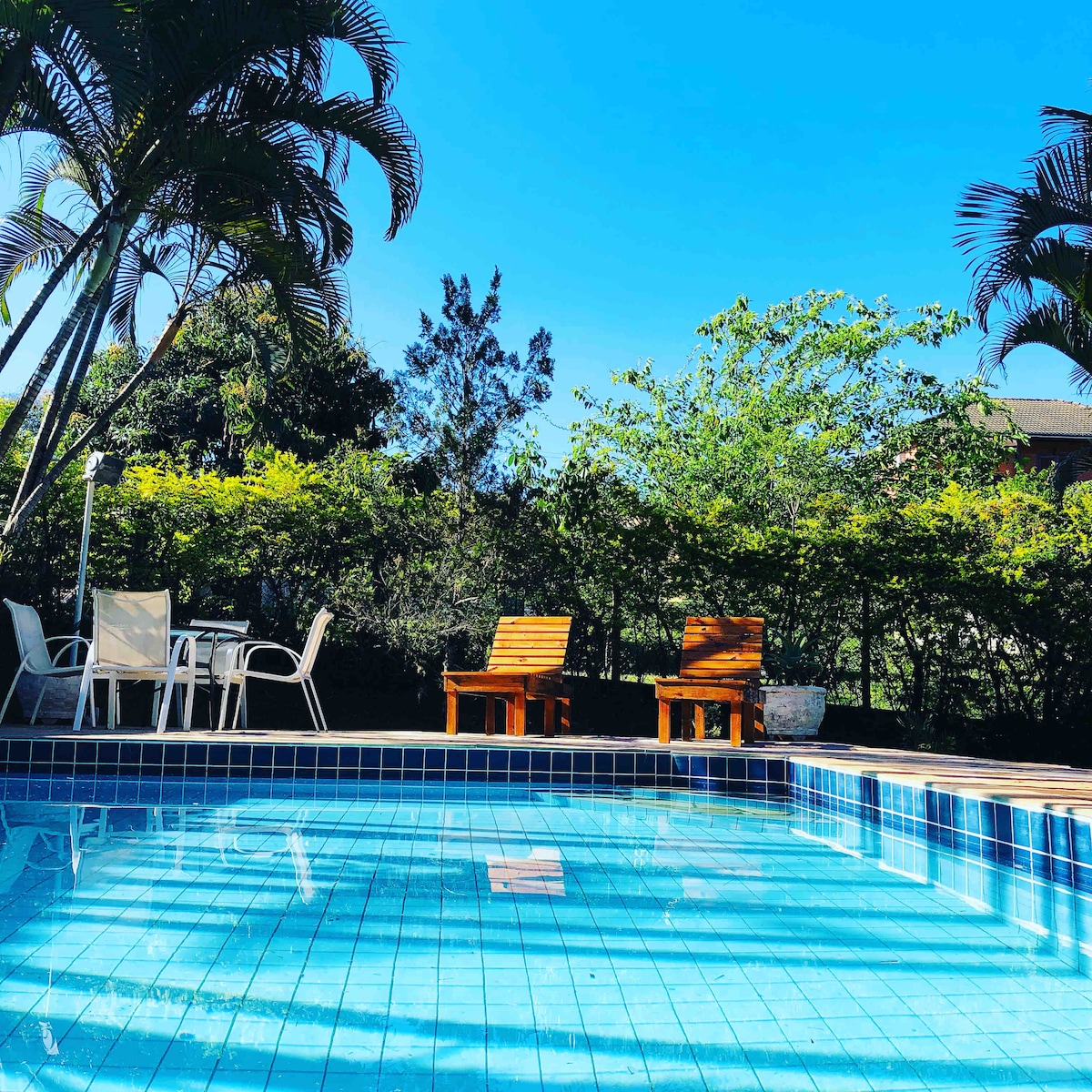 Linda chácara com piscina em condomínio Itupeva Sp