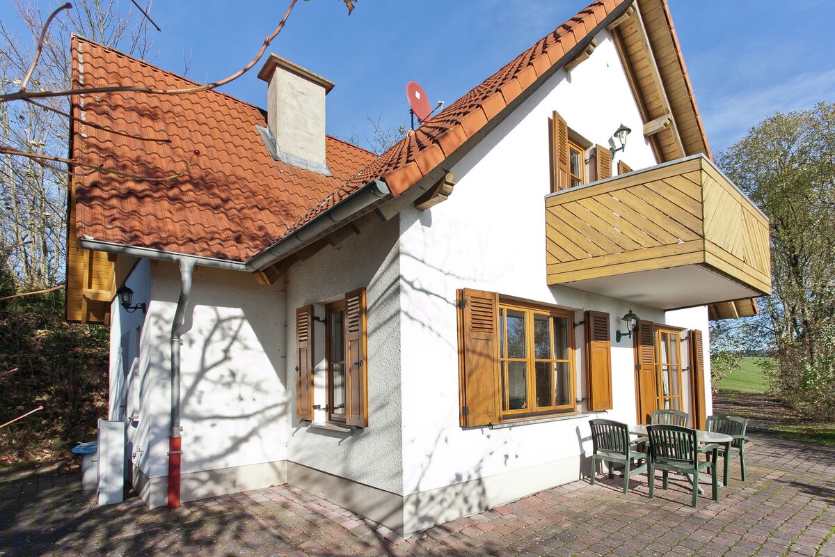 Holiday home in the Knüllgebirge with balcony