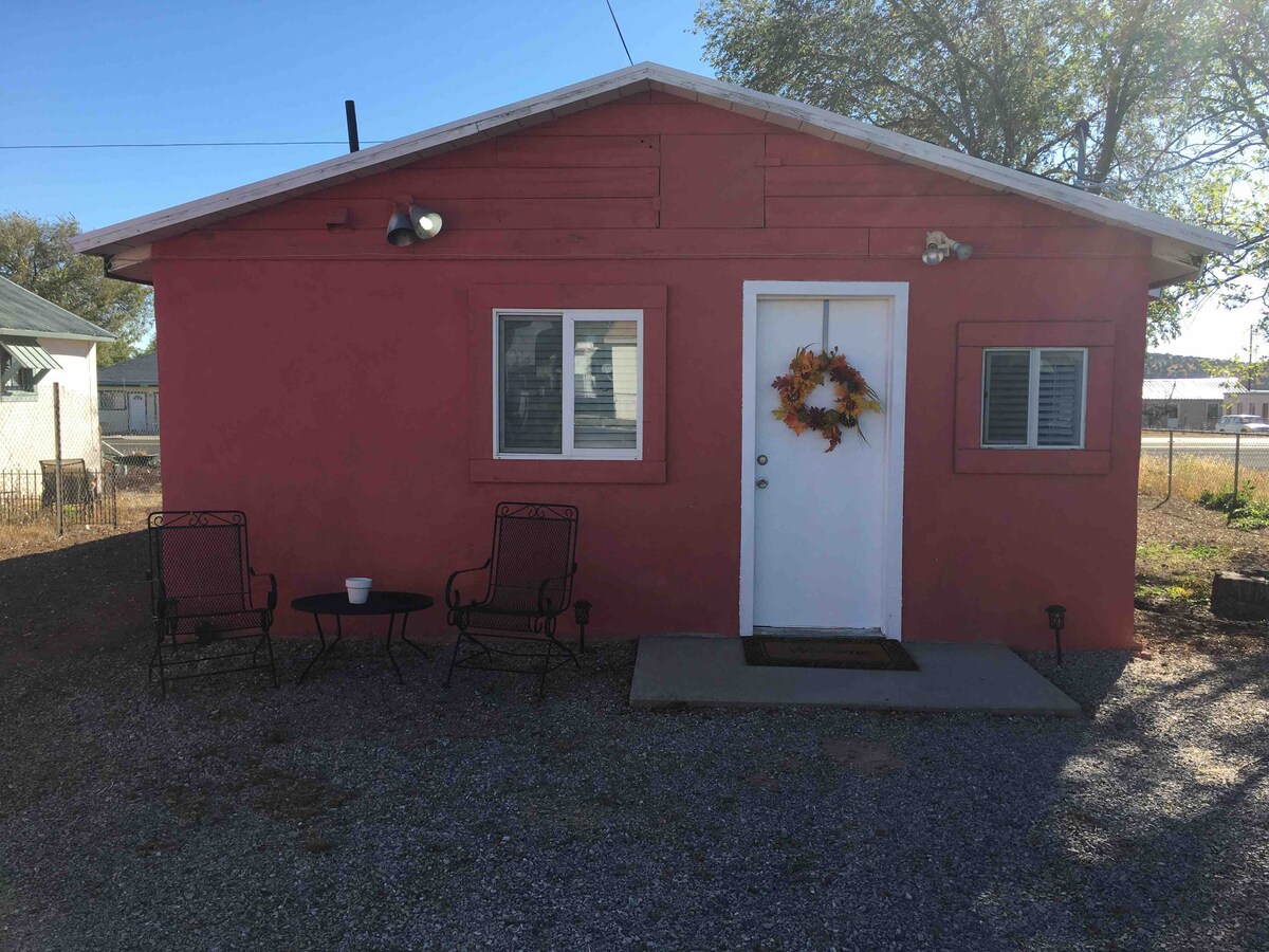 Delgadillo 's Route 66 Route House