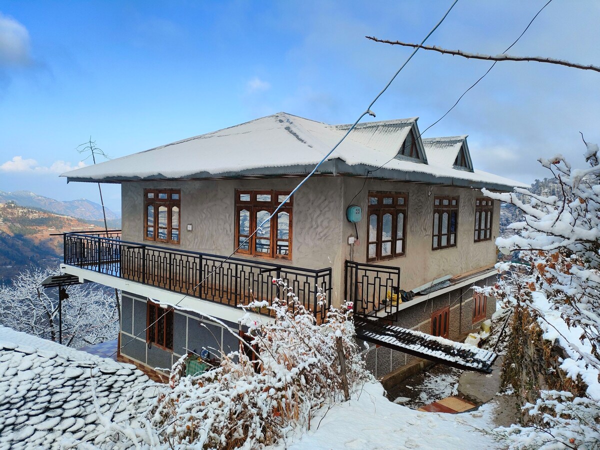 urban 3BHk farmstay fagu-vallyview/snowski/bonfire