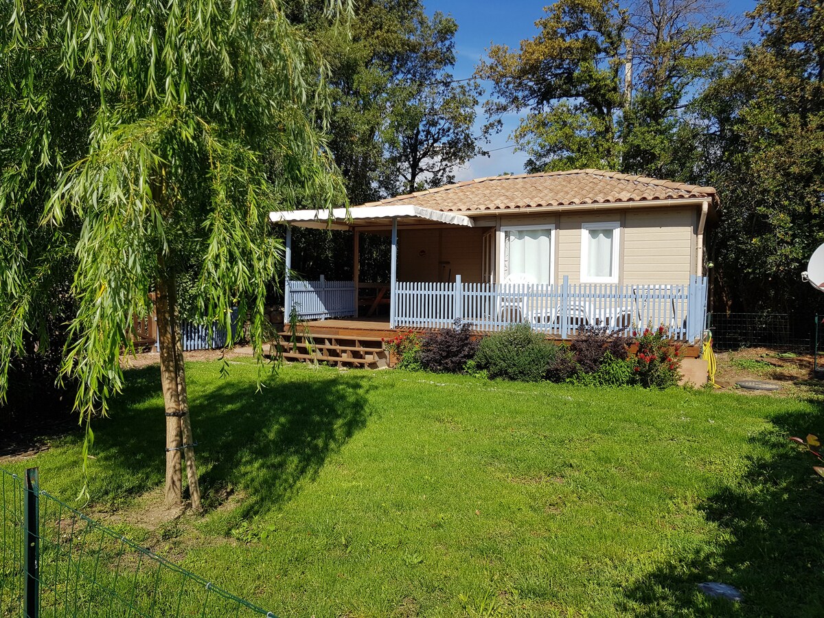 Loue magnifique petit chalet en bord de mer