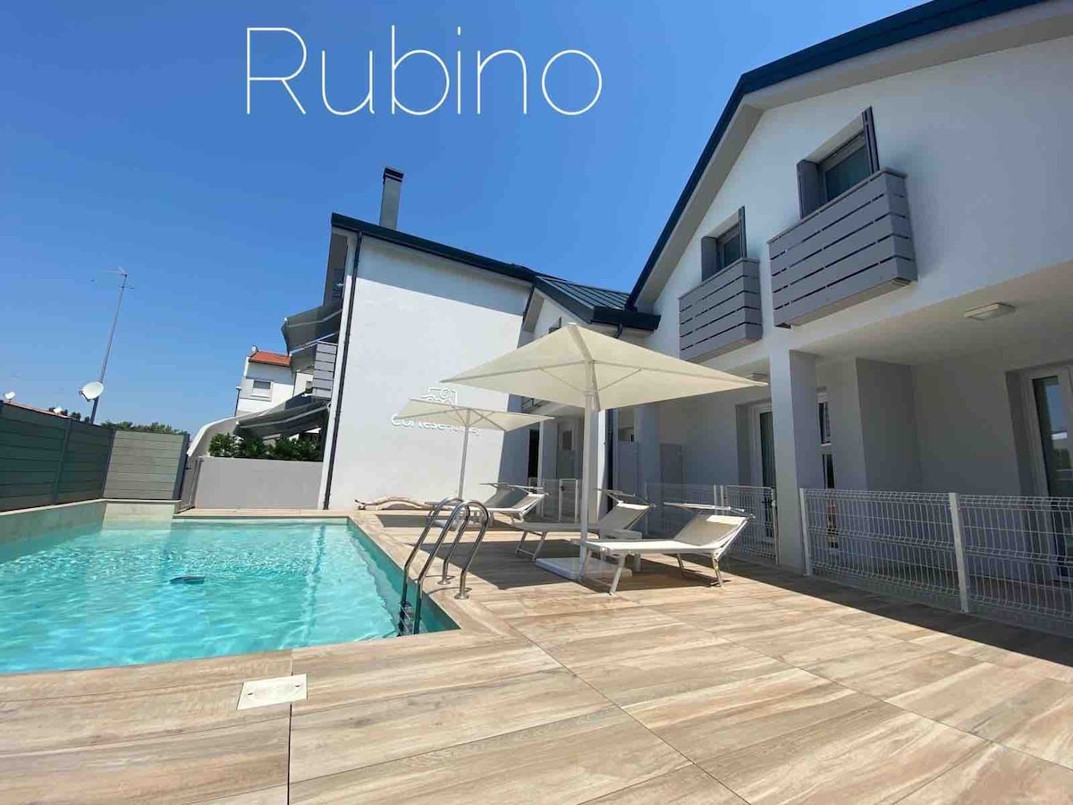 JESOLO VILLETTA RUBINO ，全新，全新加热泳池， 6人