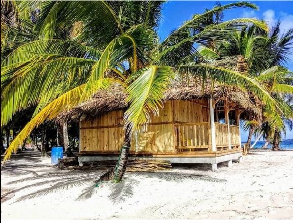 agradable cabaña en las islas paradisiacas de san blas, para realizar fojatas y pasarla increible rodeado del sonido de la naturaleza