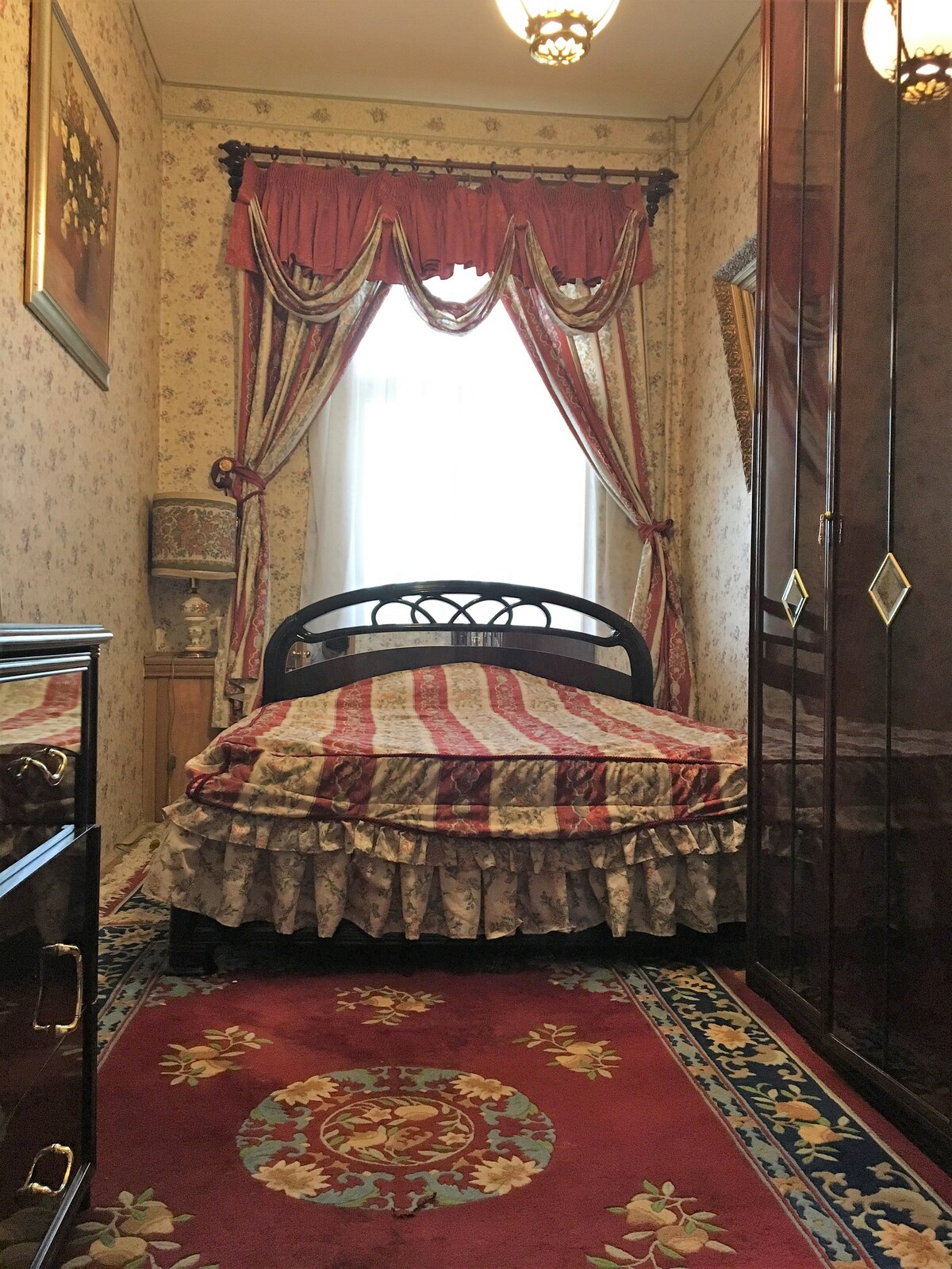 Fancy room near Kremlin to enjoy life in Moscow