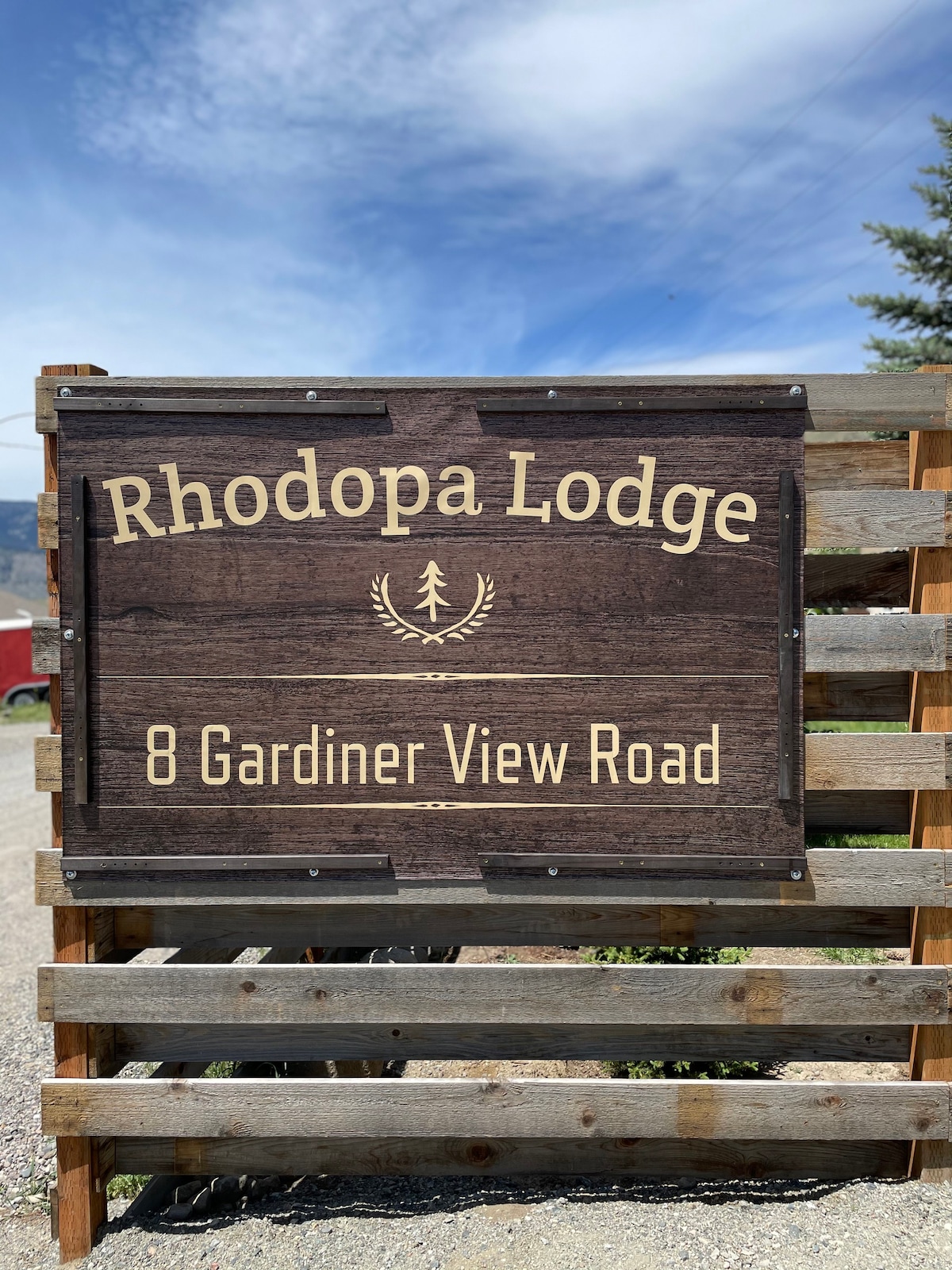 Rhodopa Lodge at Yellowstone # 4