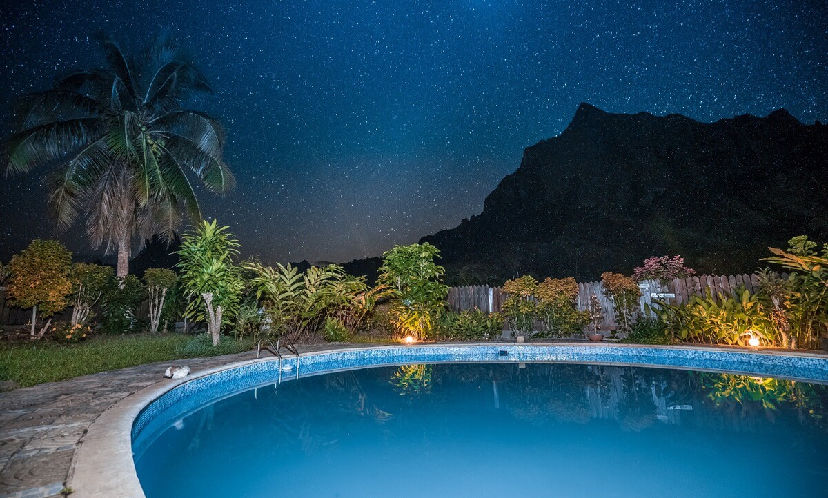 Charming 3 bedroom house in the heart of Mo'orea!