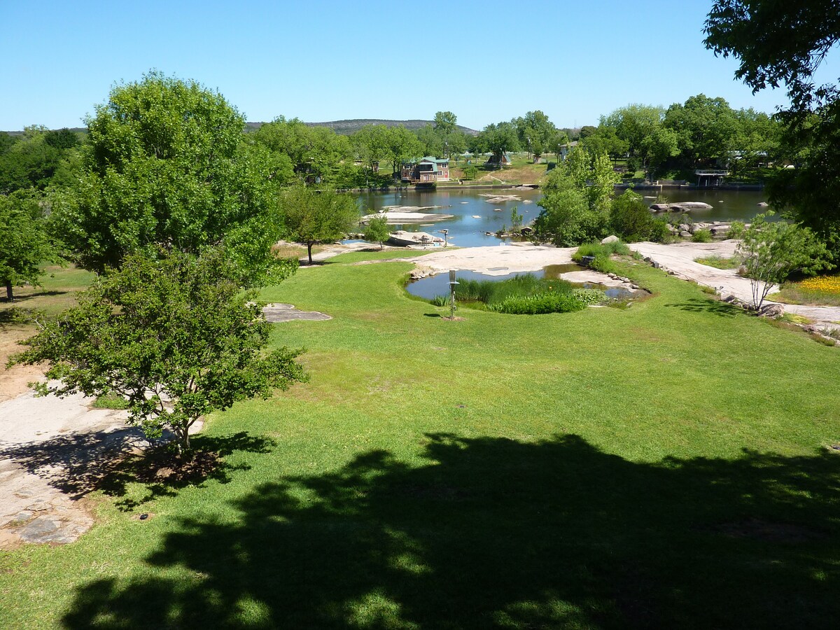 Sans Souci on Lake LBJ