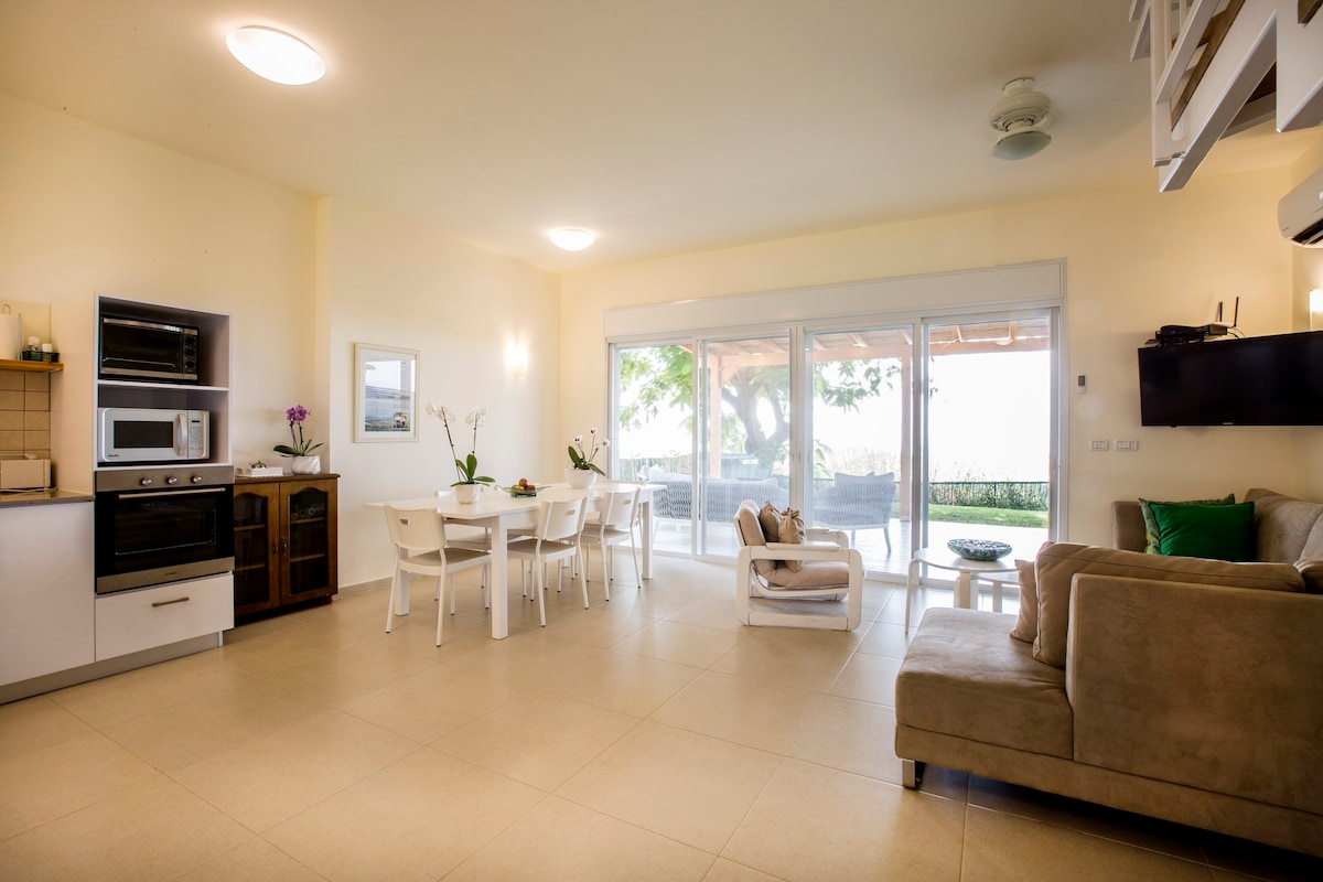 New Home With Front Row View to the Sea Of Galilee