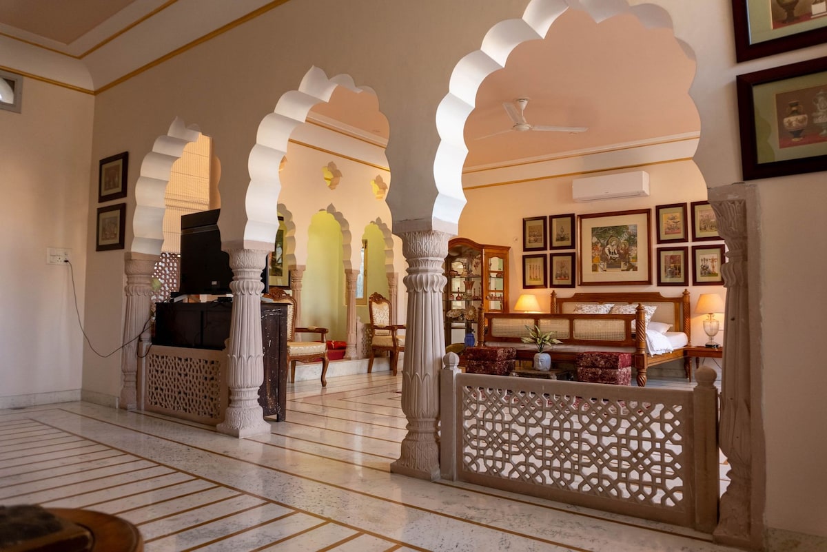 Padma -a Luxury Suite by Sankotra Haveli estd.1727