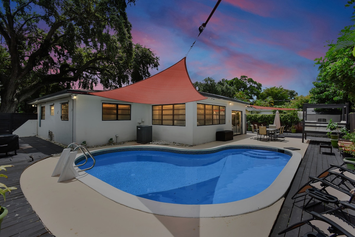 Vacation Home Pool + Hot Tub Hard Rock. 45% Off