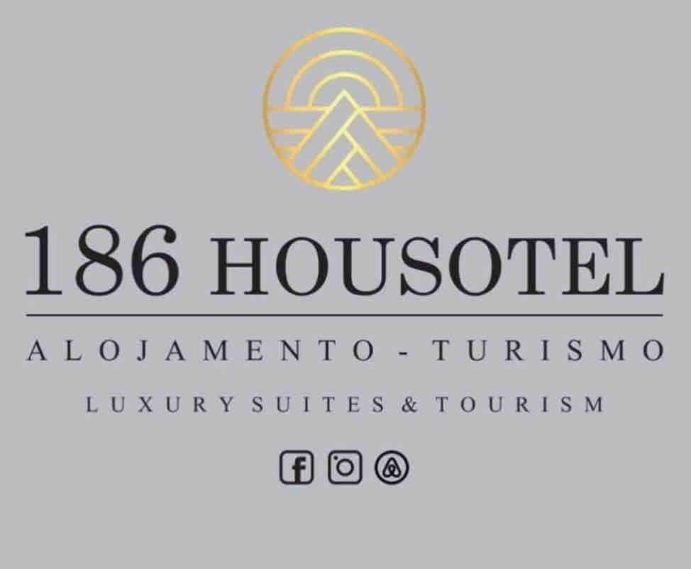 186 Housotel Suite 2