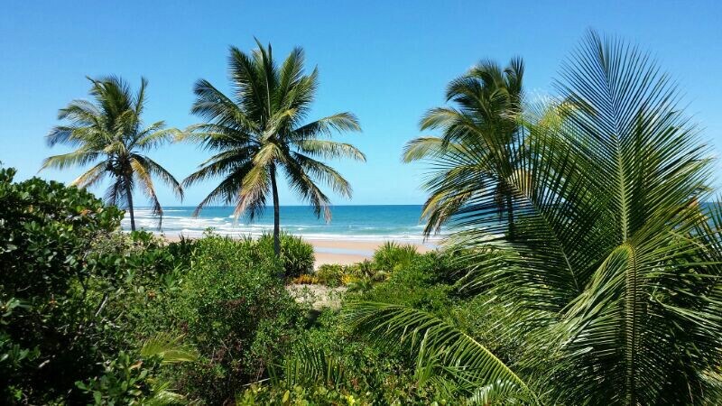 Casa com duas suítes a 300mts da praia.