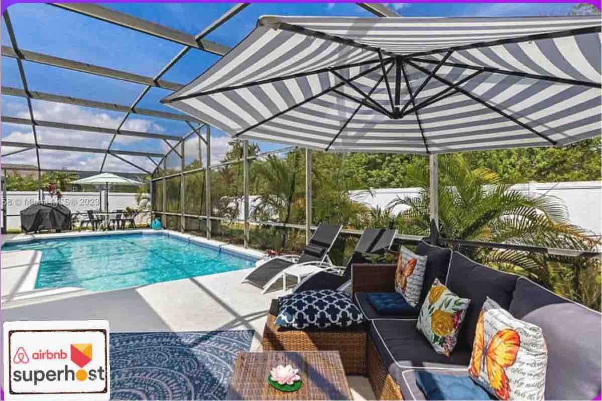 “New”Beautiful Home/Private Pool