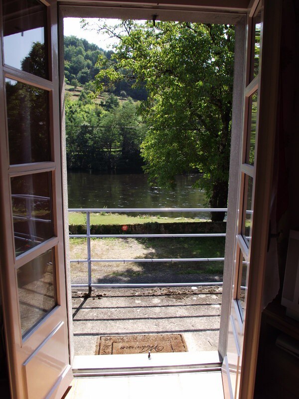 Vue du Pont - Next to the river Truyere with pool