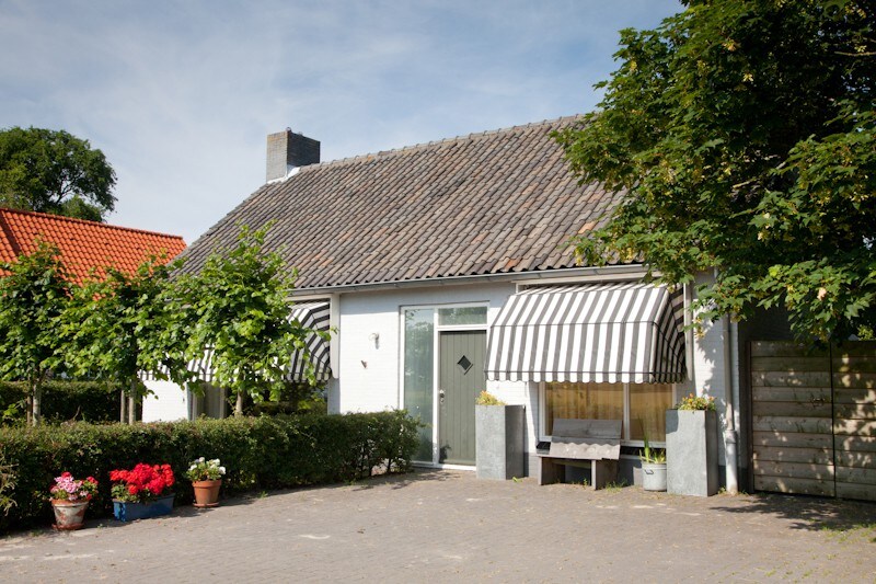 位于安静的Zeeland村的宽敞家庭住宅。