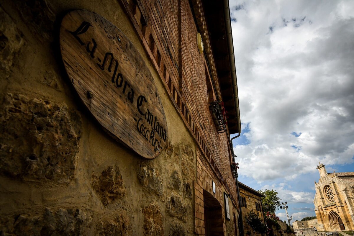 Casa rural “La Mora Cantana”