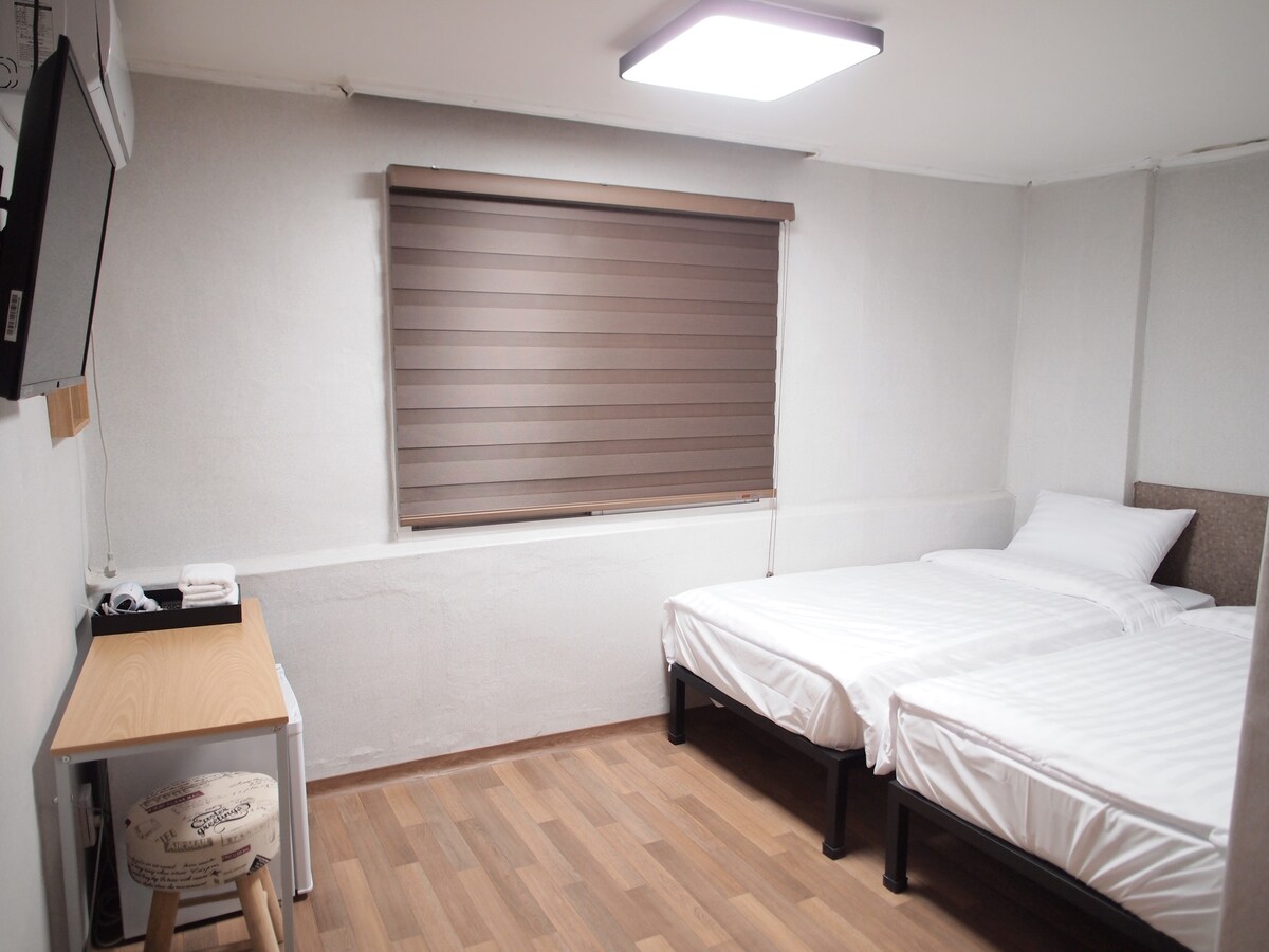 HostelGaonSinchon-私人房间和卫生间#双人房