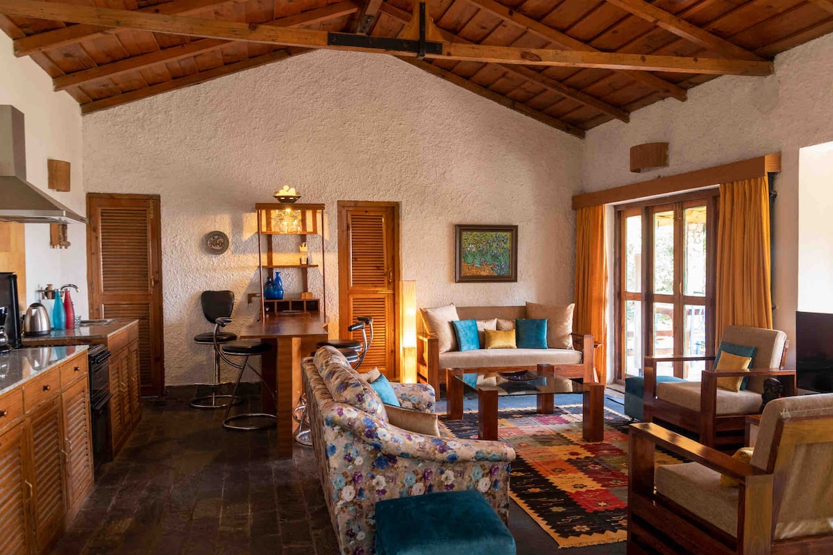 Iris Cottage Mukteshwar Luxury Homestay