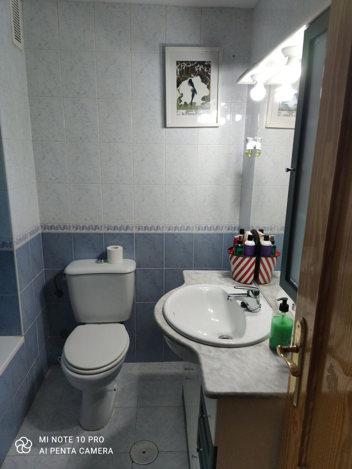 我租了一个带独立浴室的单人房间。
