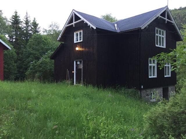 位于Telemark市中心的迷人舒适小屋。