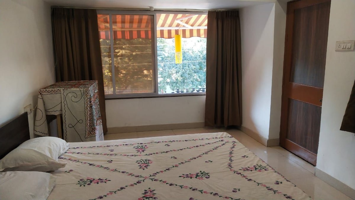 Bhatnagar's furnished guesthouse