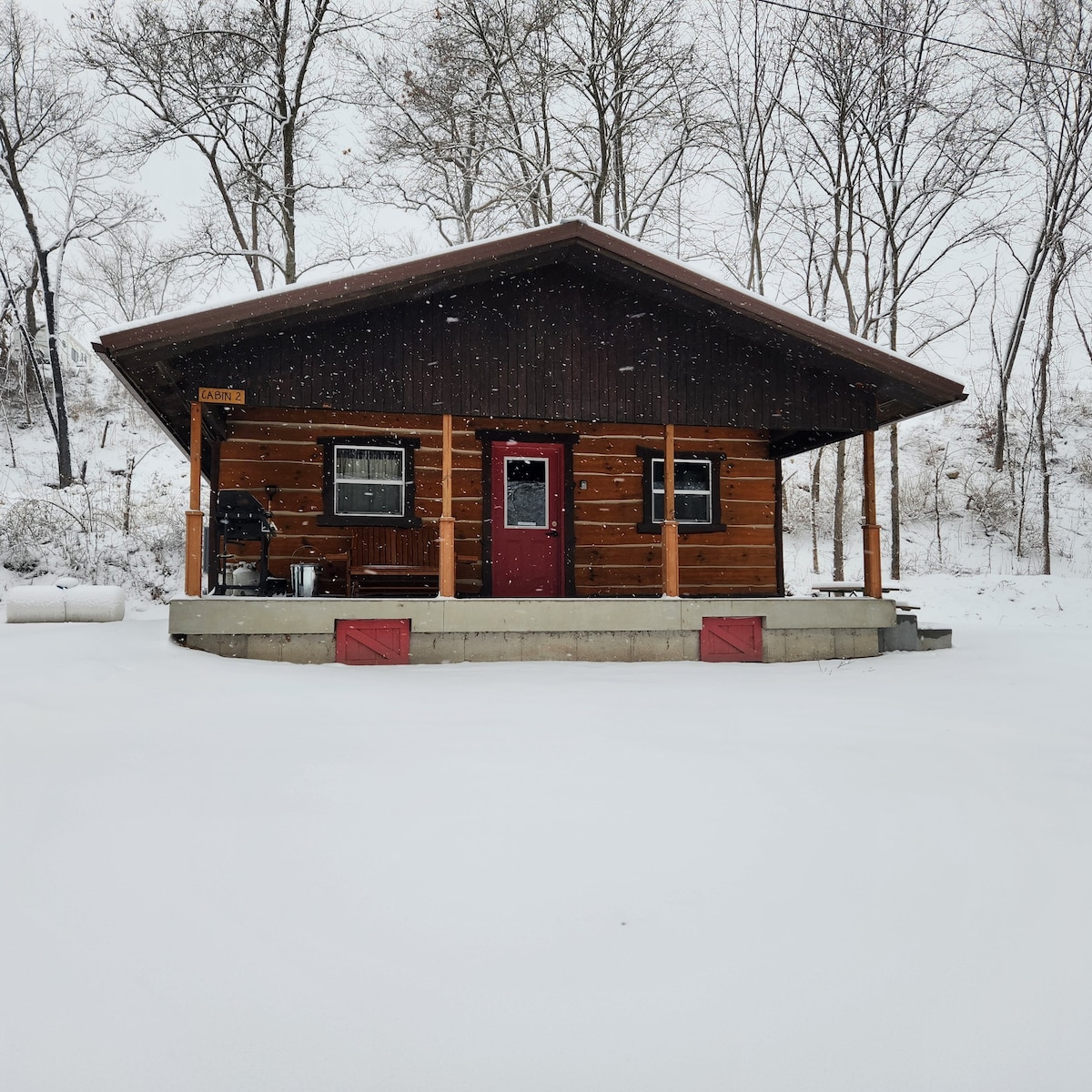 The River Valley Cabin @UpperIowaResort