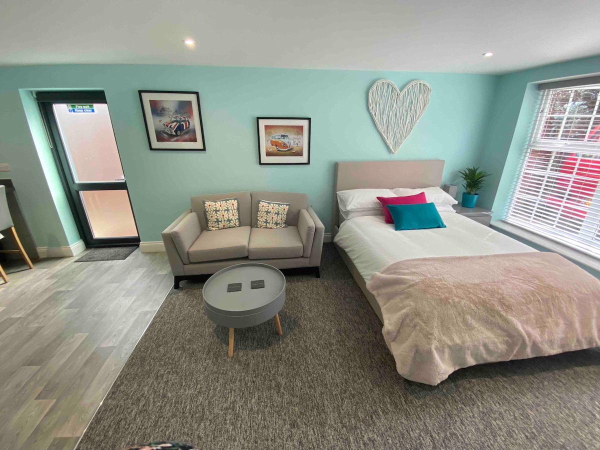 Solent Retreat Stokes Bay Beach All 5 star reviews