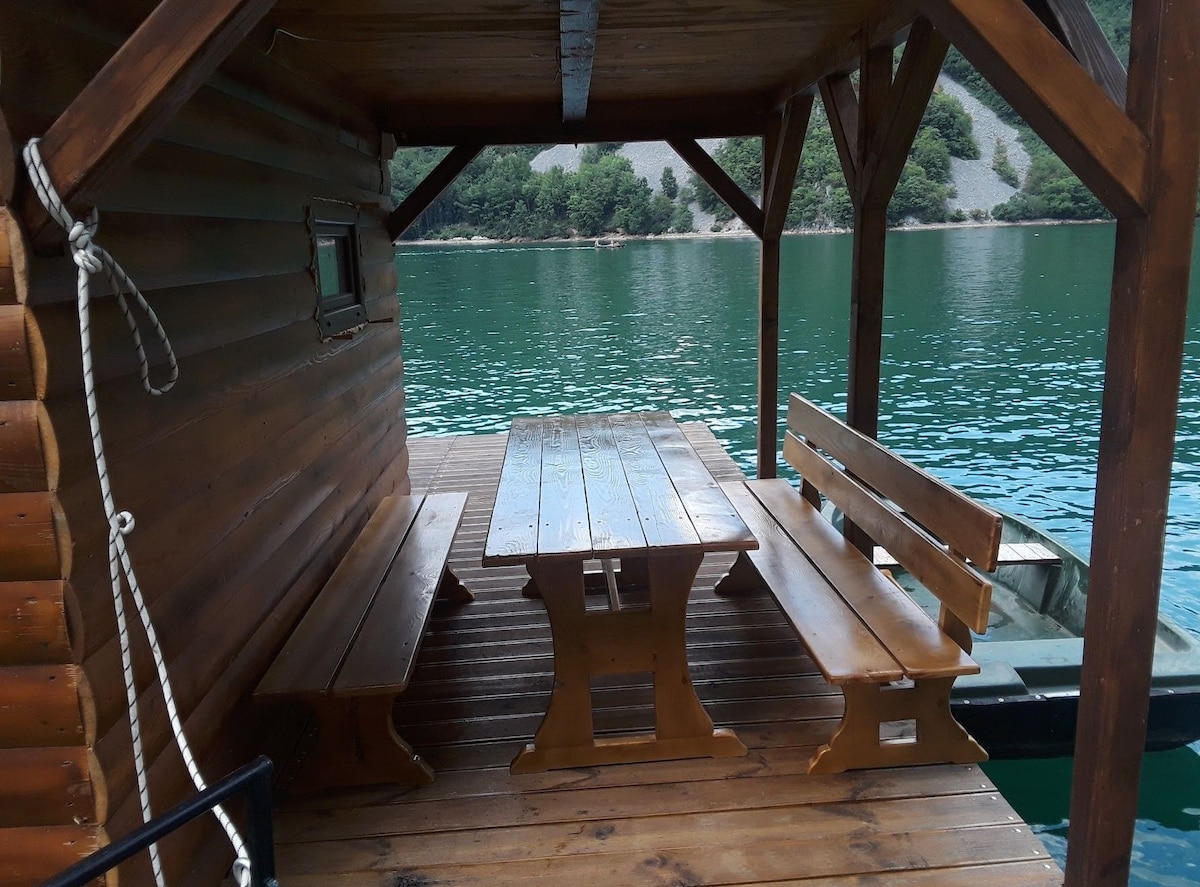 Lake House Tirkiz