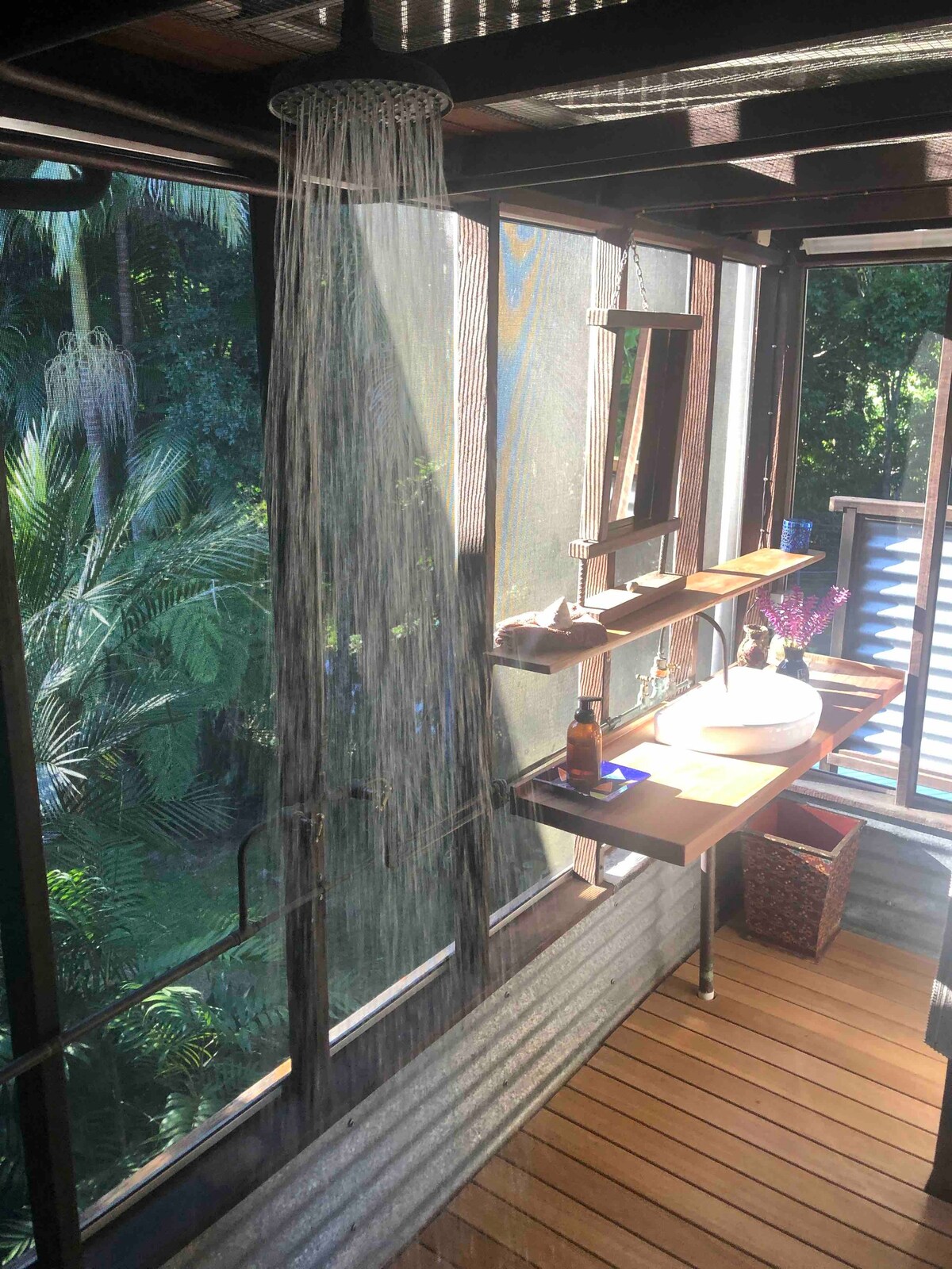 River Room Bellingen Treehouse for groups