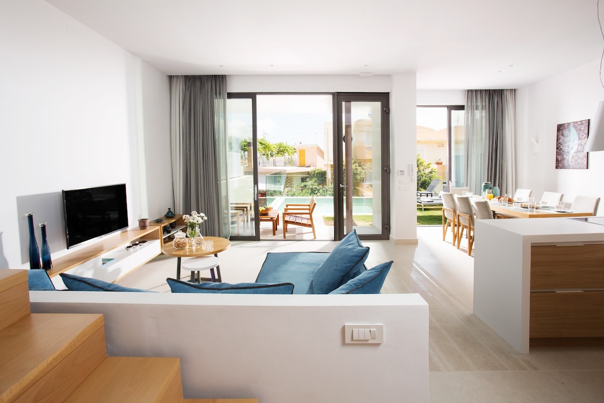 Large luxury villa, 8 bedrooms