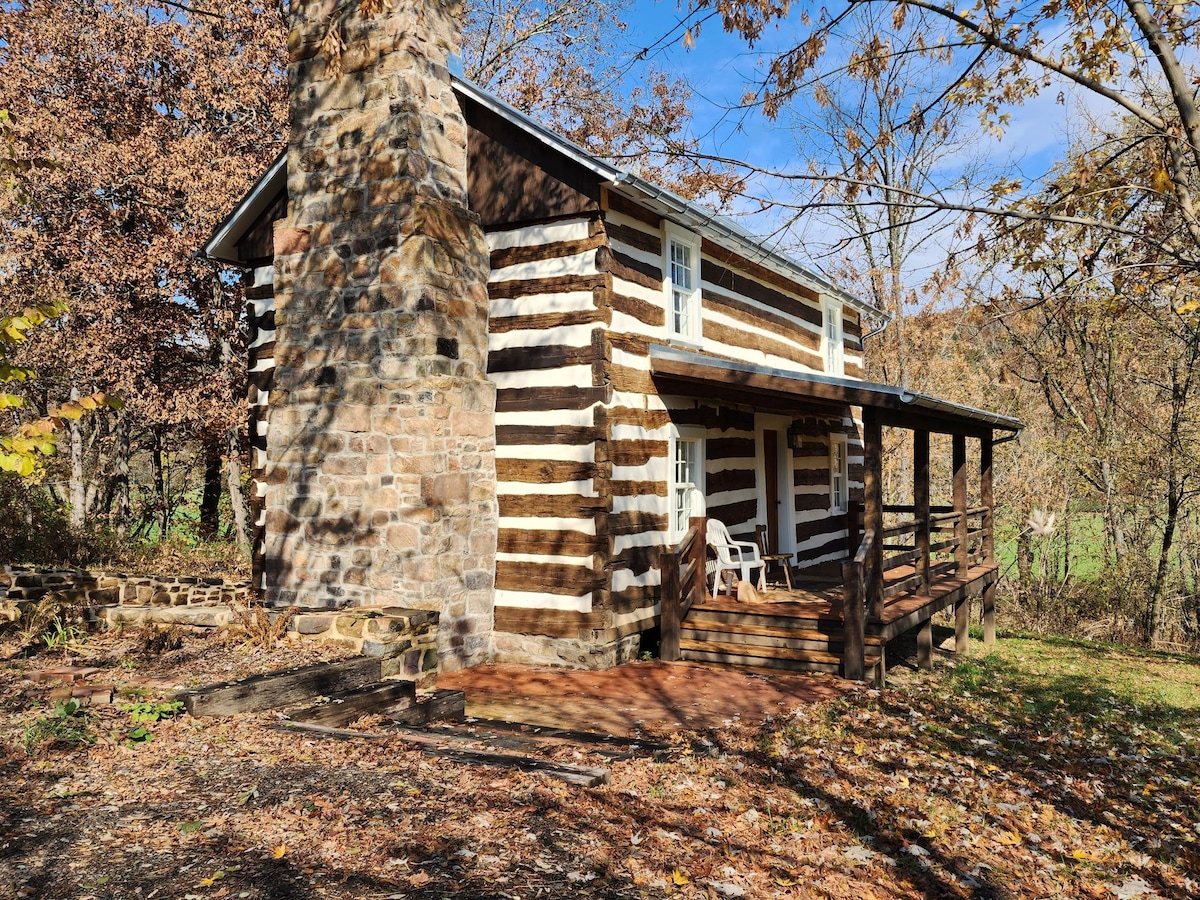 1832 Historic Washington Bottom Farm Log Cabin