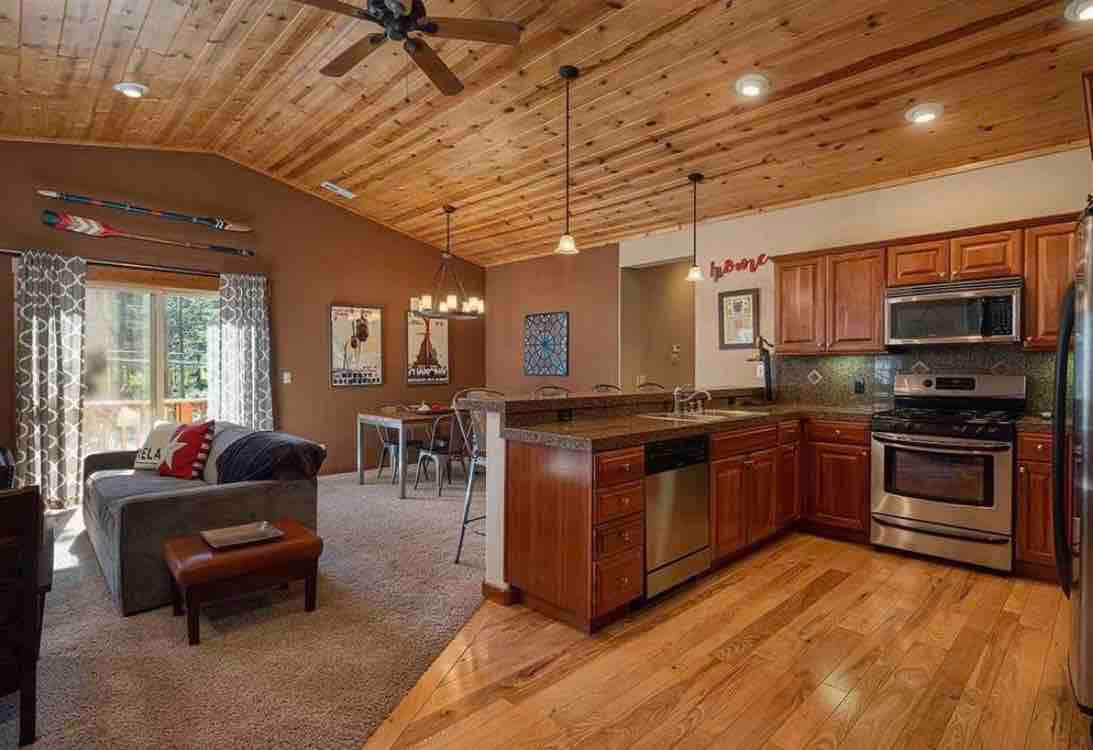 Tahoe Donner Family Friendly Condo