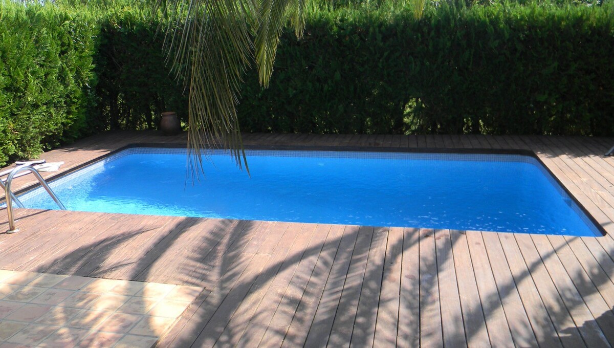 Private 2 bedroom house with own swimming pool